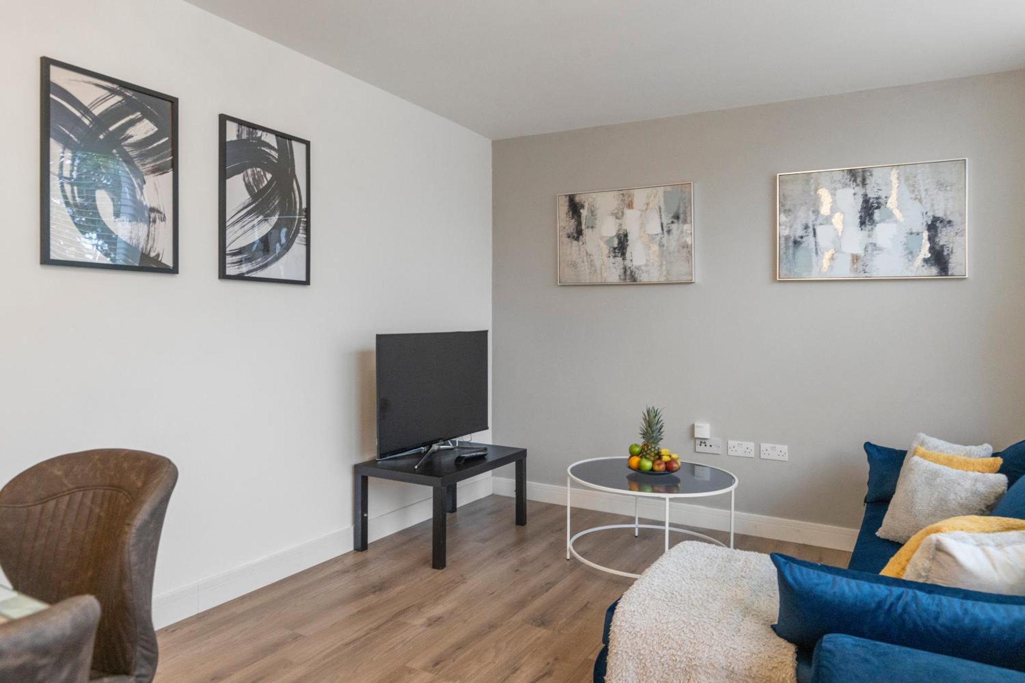 Cosy Retreat In The Heart Of Golders * London