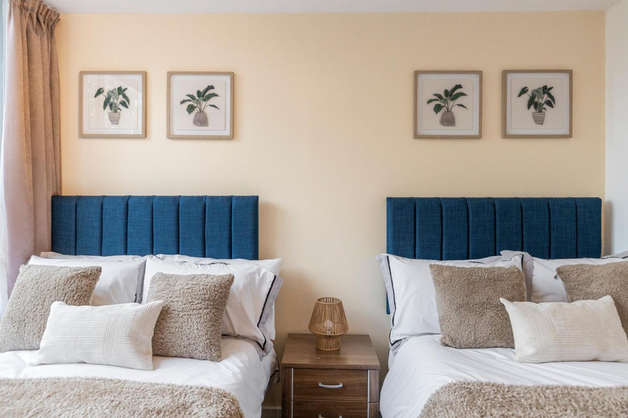 Cosy Retreat In The Heart Of Golders * London