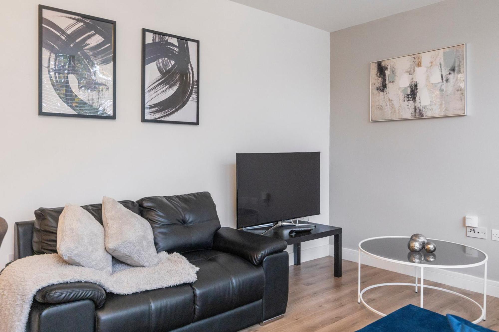 Cosy Retreat In The Heart Of Golders *